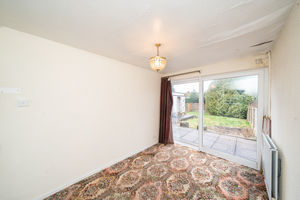 DINING ROOM- click for photo gallery
